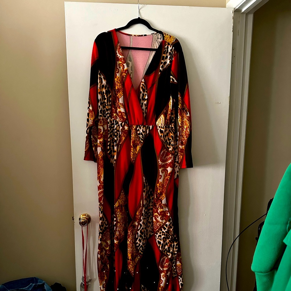 Plus size jumpsuit size 20. She’s a hottie. Soft fabric